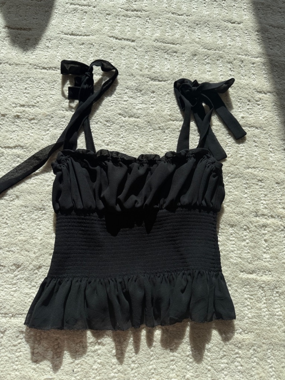 Wilfred Aritzia Black Tie-Shoulder Ruffle Smocked Tank Top XS